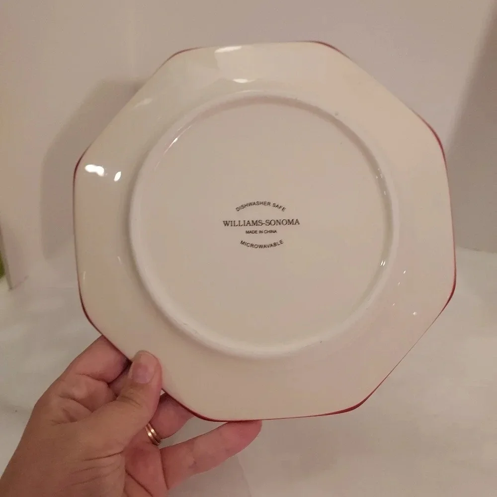 Williams-Sonoma Set of Four Gingerbread Chef Dessert Plates - 7.75 inch Diameter